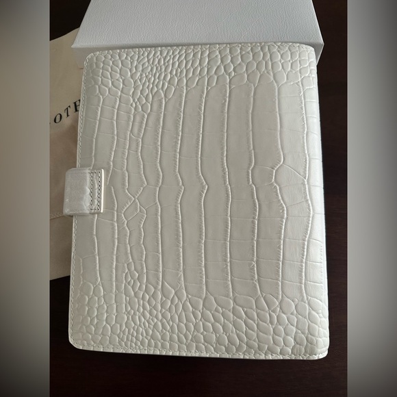 Brand New | Cloth and Paper | A5 6-Ring White Croc Leather Planner / Agenda - Picture 4 of 11